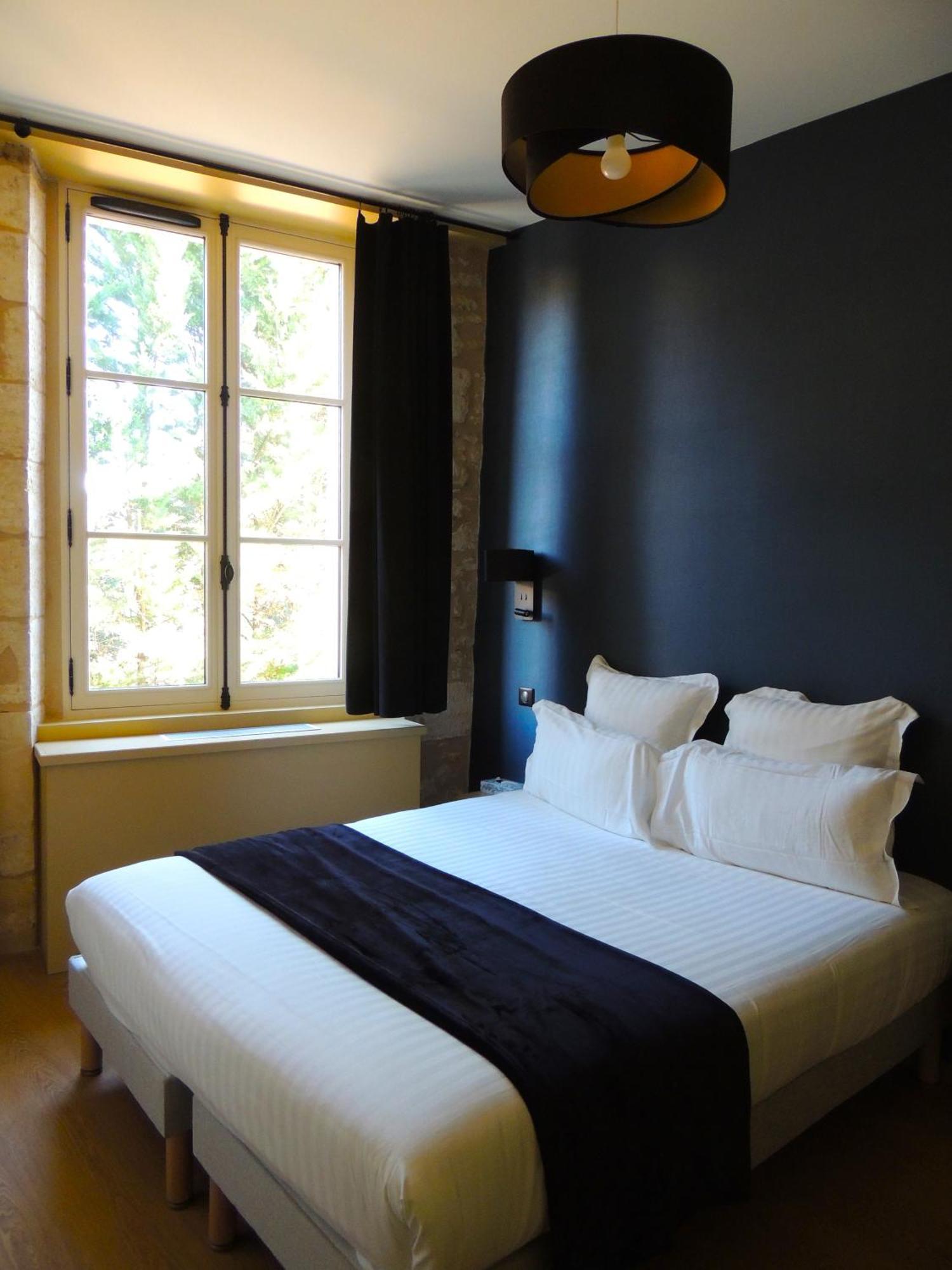 Le Relais De Montignac Hotel ภายนอก รูปภาพ