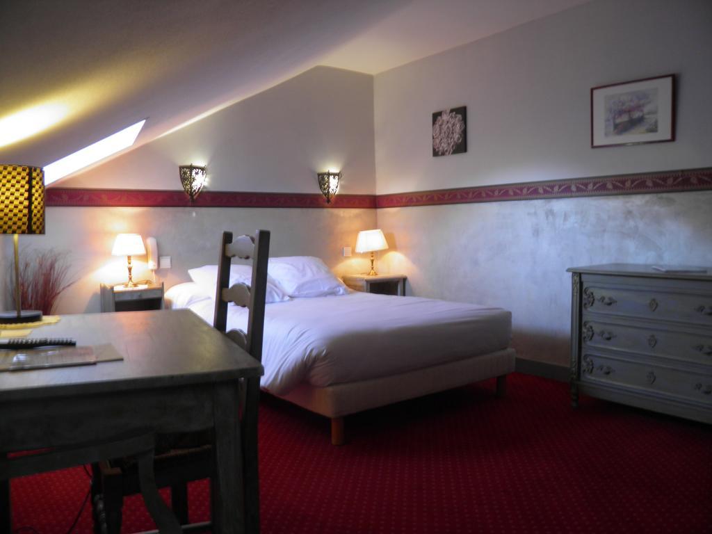 Le Relais De Montignac Hotel ภายนอก รูปภาพ